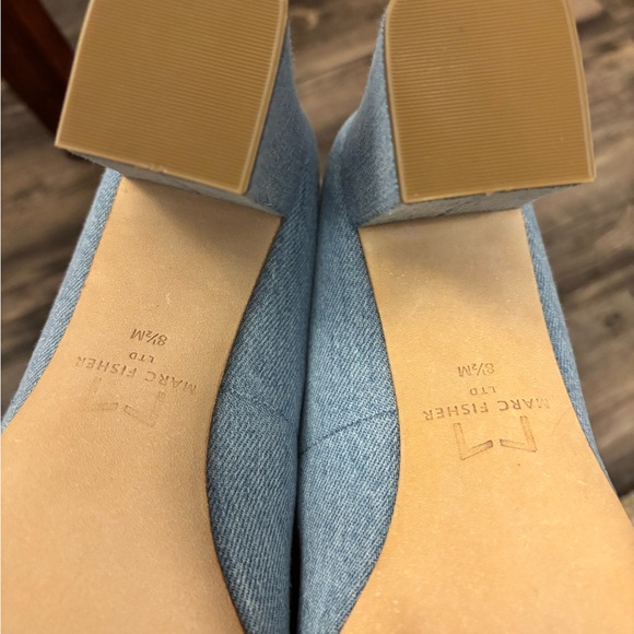 Marc Fisher Women's Blue Denim Heels 8.5 - Picture 6 of 7